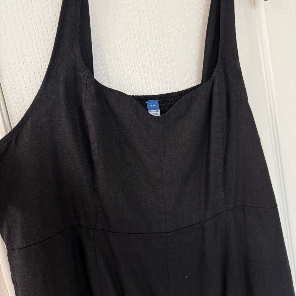 Black Sleeveless Dress - Picture 4 of 4